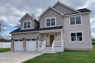 20 4th Avenue, Toms River, NJ 08757