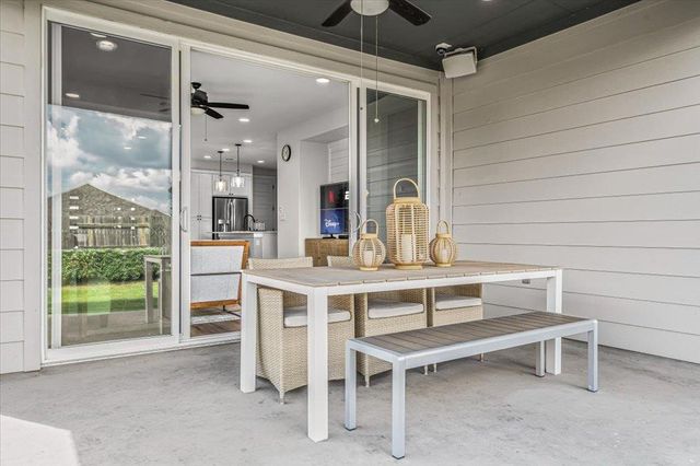 6508 Velvet Leaf LN, Buda, TX 78610