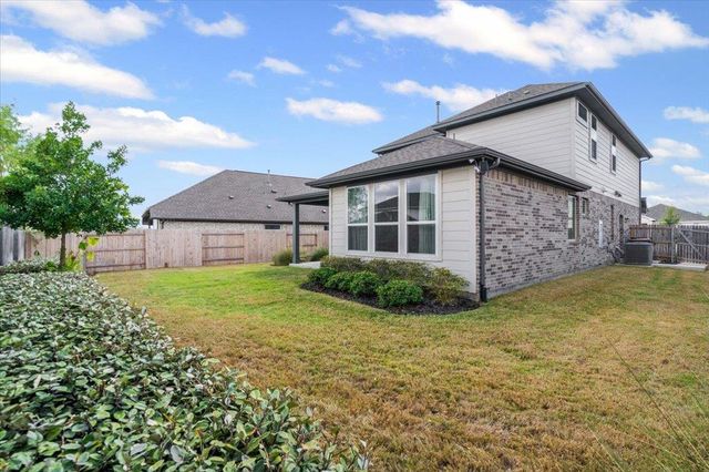 6508 Velvet Leaf LN, Buda, TX 78610