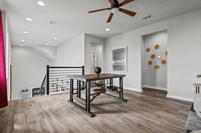 6508 Velvet Leaf LN, Buda, TX 78610