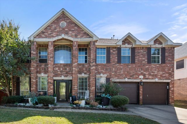 6 Whispering Bend Court, Mansfield, TX 76063