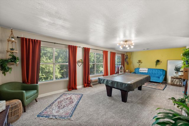6 Whispering Bend Court, Mansfield, TX 76063