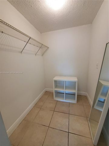 16950 W Dixie Hwy 127, North Miami Beach, FL 33160