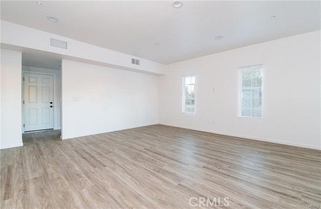 5526 E Los Angeles Avenue 2, Simi Valley, CA 93063