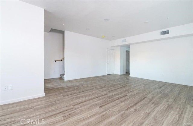 5526 E Los Angeles Avenue 2, Simi Valley, CA 93063