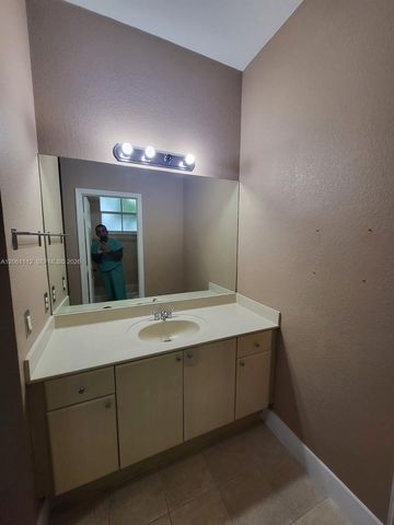 14103 SW 49th St 12, Miramar, FL 33027