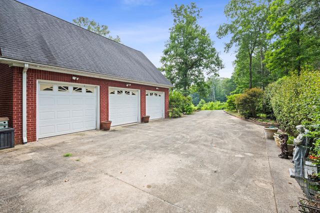 104 Executive Drive, Jasper, TN 37347
