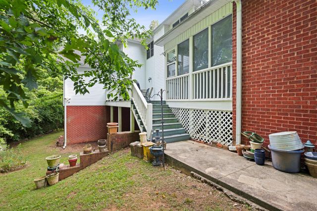 104 Executive Drive, Jasper, TN 37347