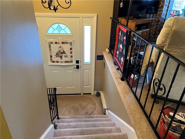 77 Birchwood Lane, West Warwick, RI 02893