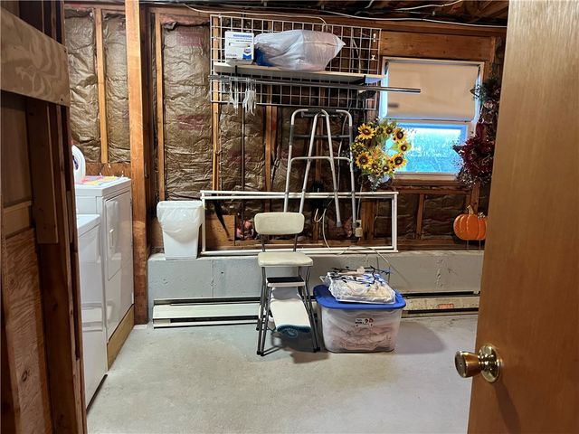 77 Birchwood Lane, West Warwick, RI 02893