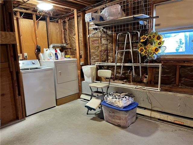 77 Birchwood Lane, West Warwick, RI 02893