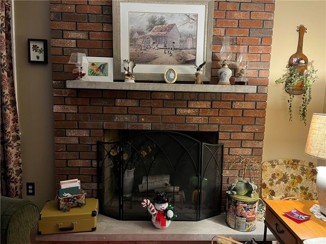 77 Birchwood Lane, West Warwick, RI 02893