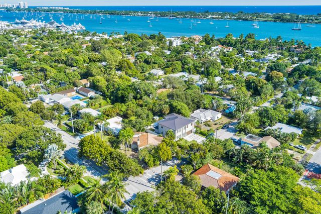 383 31st Court, West Palm Beach, FL 33407