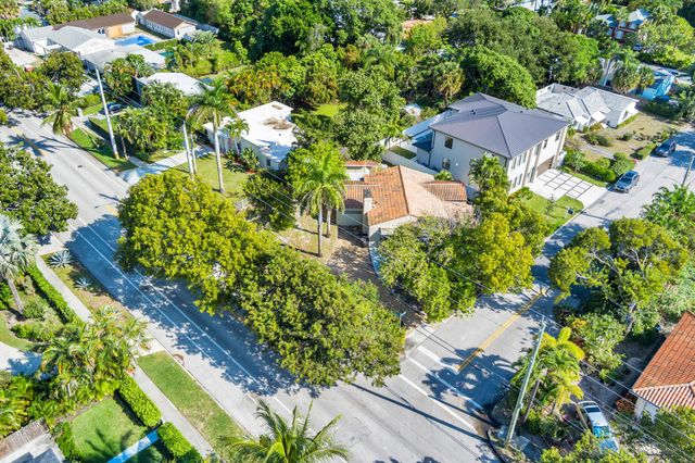 383 31st Court, West Palm Beach, FL 33407