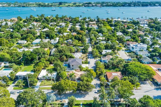 383 31st Court, West Palm Beach, FL 33407