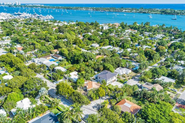 383 31st Court, West Palm Beach, FL 33407