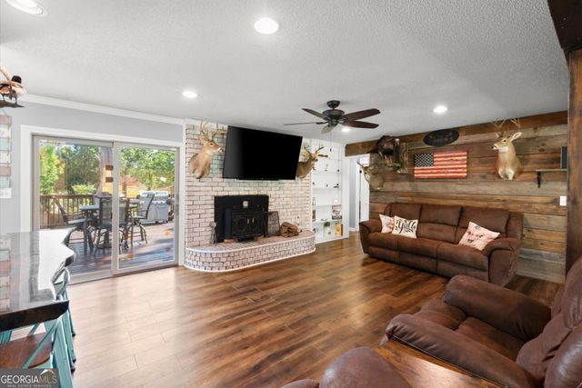 1002 Hank Lane, Canton, GA 30114