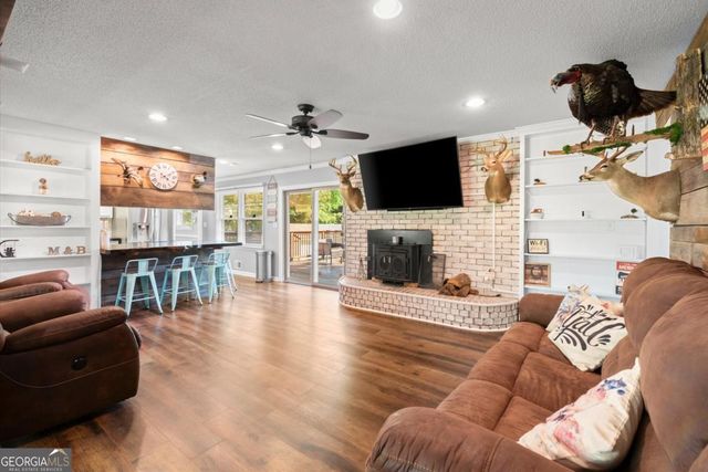 1002 Hank Lane, Canton, GA 30114