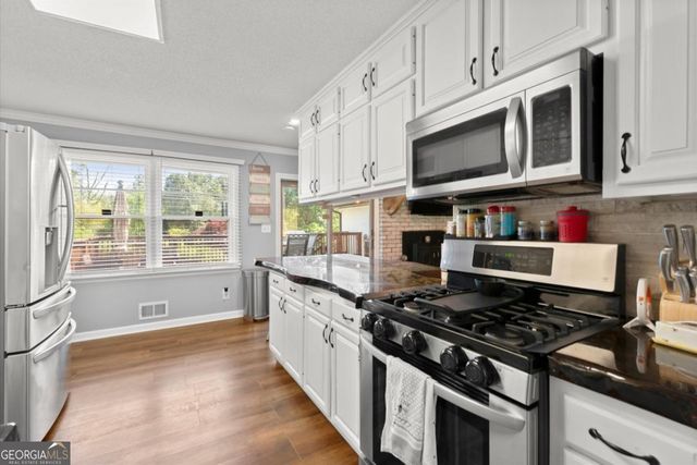 1002 Hank Lane, Canton, GA 30114
