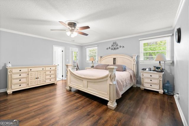 1002 Hank Lane, Canton, GA 30114
