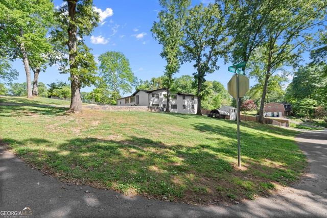 1002 Hank Lane, Canton, GA 30114
