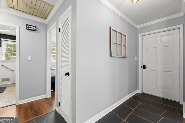 1002 Hank Lane, Canton, GA 30114