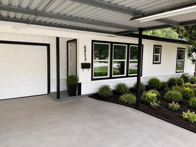 6825 Driftwood Street, Houston, TX 77021