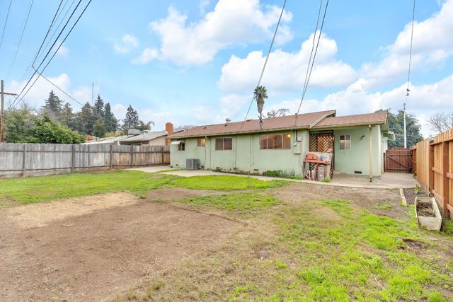 2733 10th Avenue, Merced, CA 95340