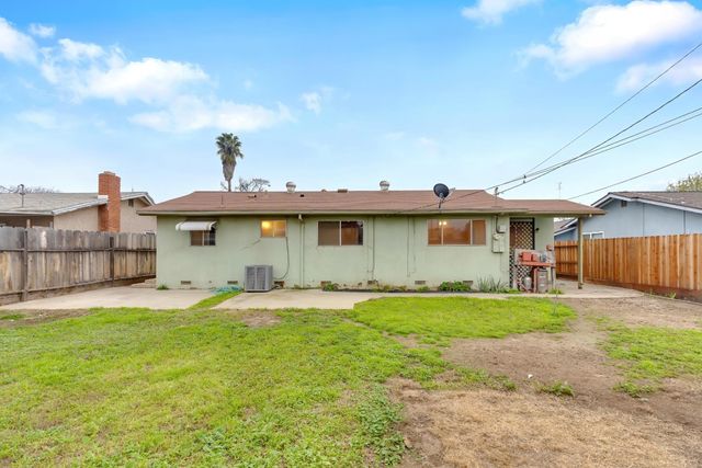 2733 10th Avenue, Merced, CA 95340