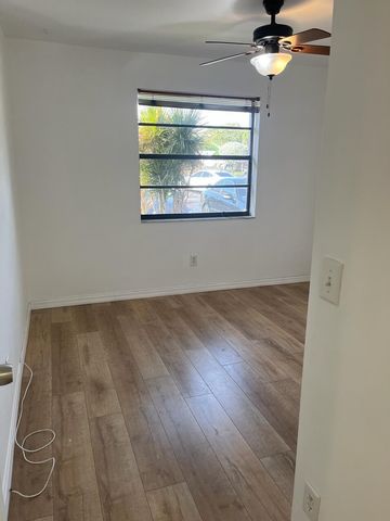 283 NW 36th Avenue, Deerfield Beach, FL 33442