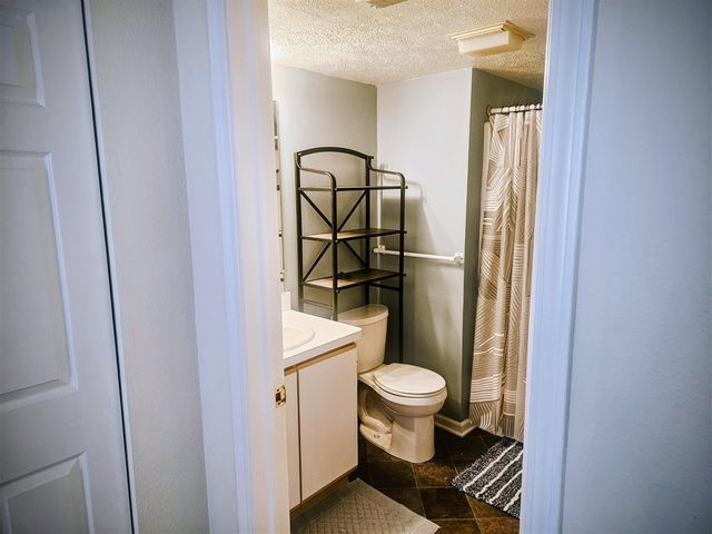 1573 Oakfield Drive, Ann Arbor, MI 48108