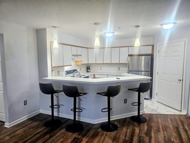 1573 Oakfield Drive, Ann Arbor, MI 48108