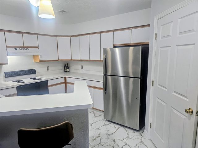 1573 Oakfield Drive, Ann Arbor, MI 48108