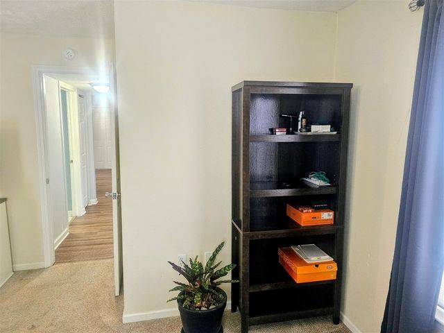 1573 Oakfield Drive, Ann Arbor, MI 48108