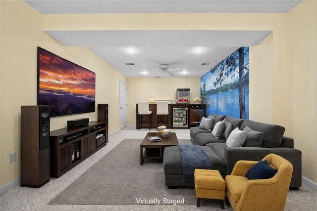 333 Jacks Run Rd, Ross Twp, PA 15202