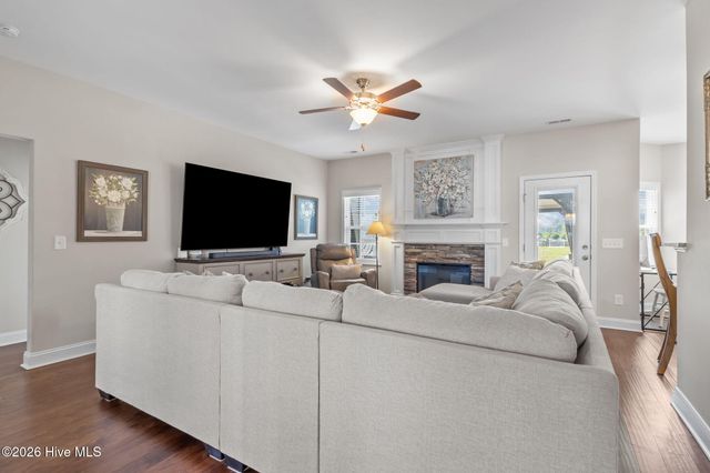 112 Peletier Shores Drive, Swansboro, NC 28584