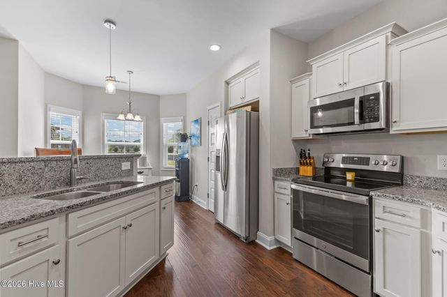 112 Peletier Shores Drive, Swansboro, NC 28584