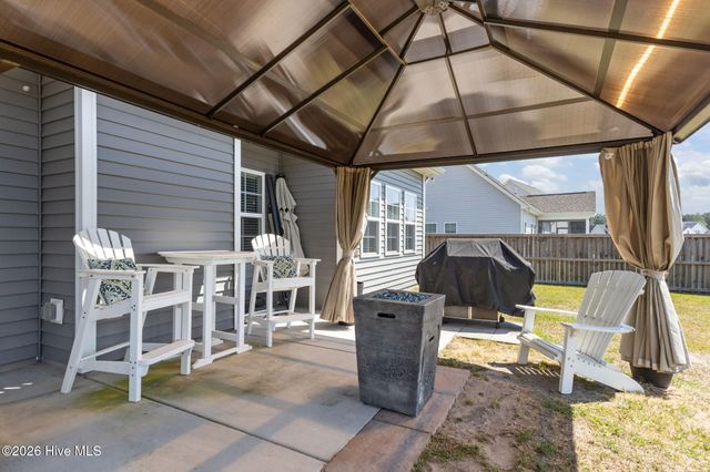 112 Peletier Shores Drive, Swansboro, NC 28584