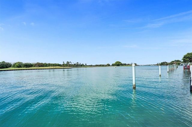 9180 W Bay Harbor Dr 2C, Bay Harbor Islands, FL 33154