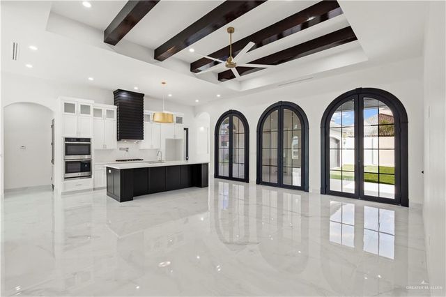 1800 S Queen Street, Edinburg, TX 78539