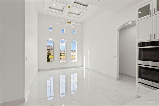 1800 S Queen Street, Edinburg, TX 78539