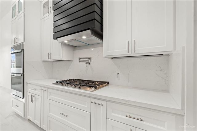 1800 S Queen Street, Edinburg, TX 78539