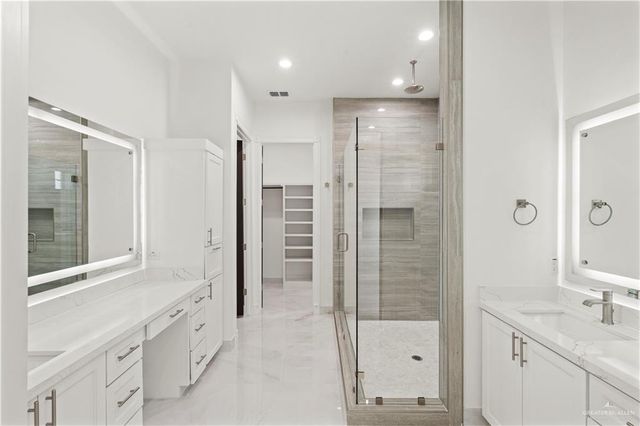 1800 S Queen Street, Edinburg, TX 78539