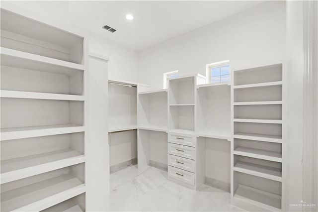 1800 S Queen Street, Edinburg, TX 78539