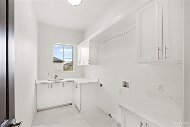 1800 S Queen Street, Edinburg, TX 78539