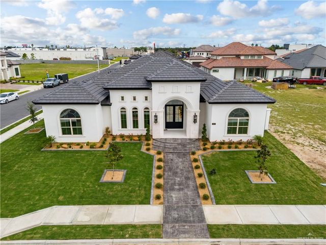 1800 S Queen Street, Edinburg, TX 78539