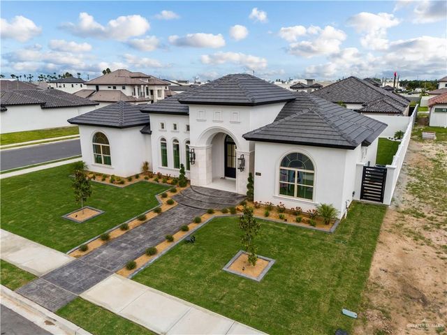 1800 S Queen Street, Edinburg, TX 78539