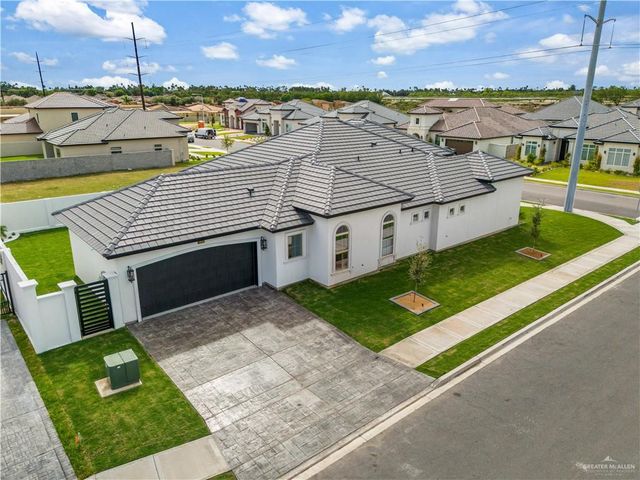 1800 S Queen Street, Edinburg, TX 78539