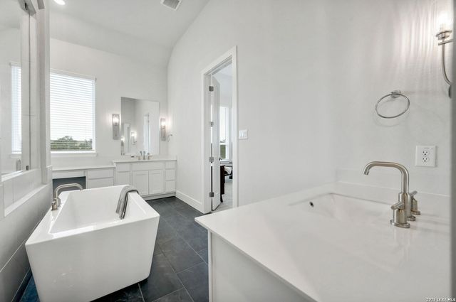 1410 Lytham, Bulverde, TX 78163