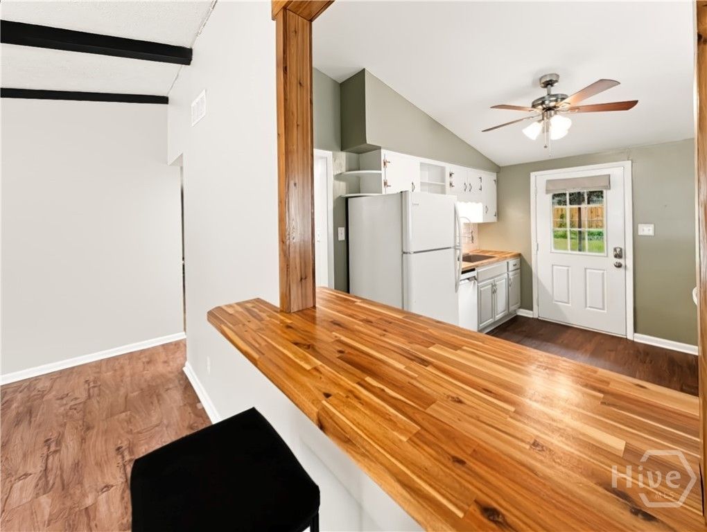 Image 14 of property listing at 2615 Mississippi Avenue, Savannah, GA 31404